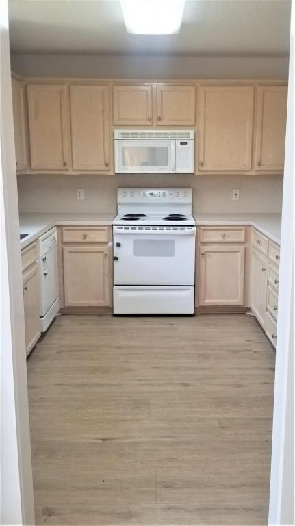 Building Photo - 216 Raider Blvd