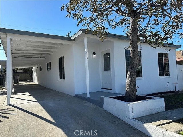 Foto del edificio - 810 E Realty St
