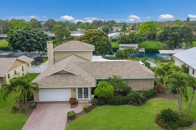 Foto del edificio - 412 64th St Ct NW