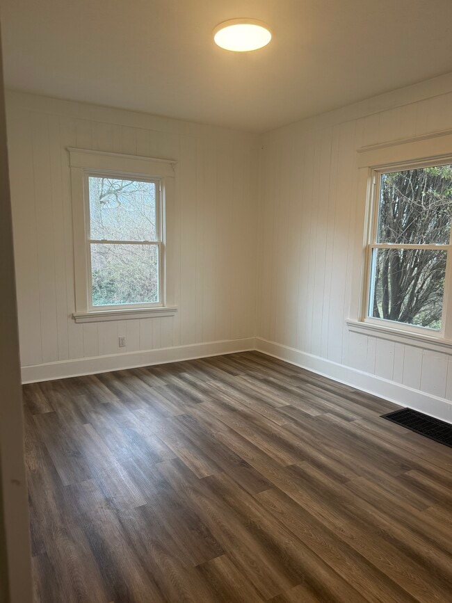 Photo - 1223 Calumet Ave House