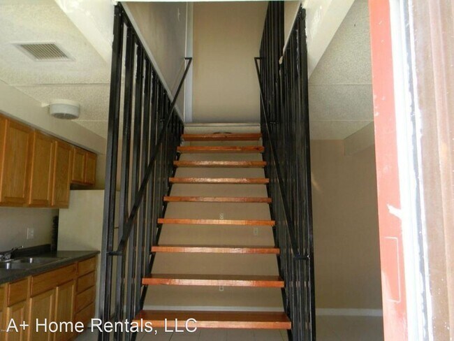 Building Photo - 1 br, 1 bath House - 4216 Overlook Dr.