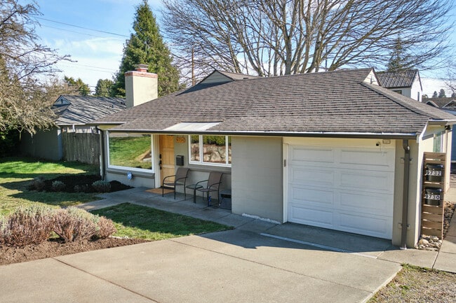 Foto del edificio - 9734 Dibble Ave NW