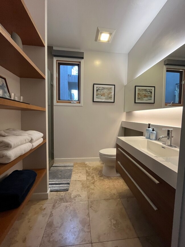 Building Photo - 367 Huntley Dr