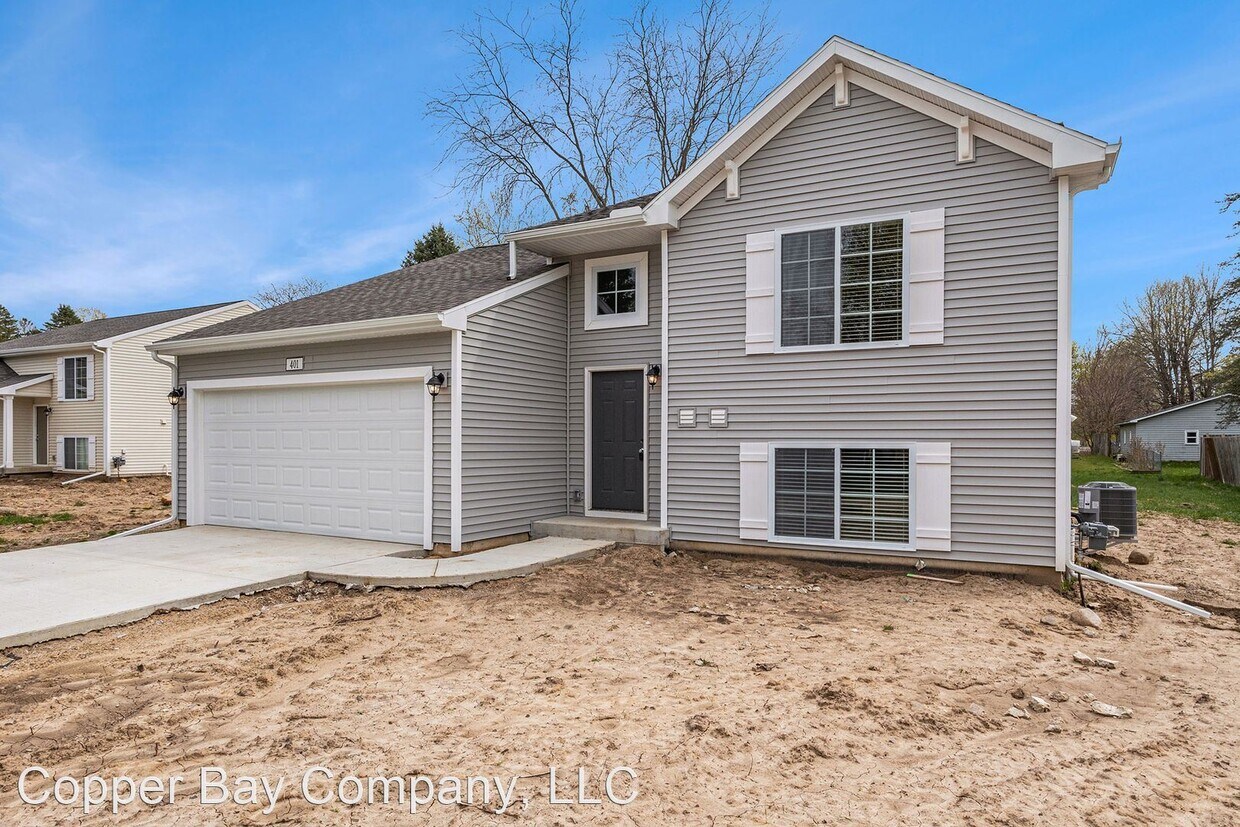 Primary Photo - 4 br, 2 bath House - 3053 N. Sedge Wren Dr...