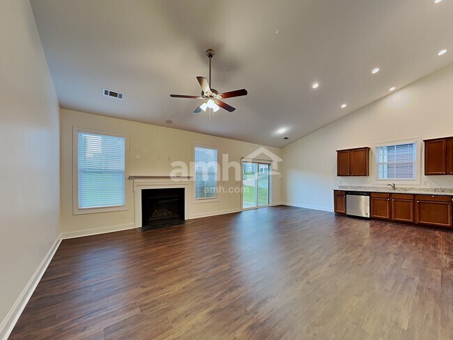 Building Photo - 212 Meritage Street