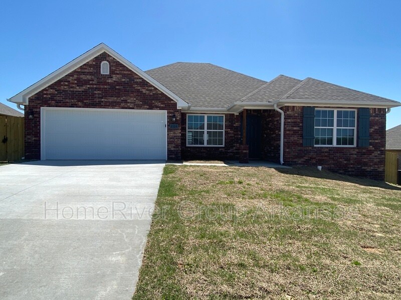 2105 Misti Woods St, Gentry, AR 72734 House Rental in Gentry, AR