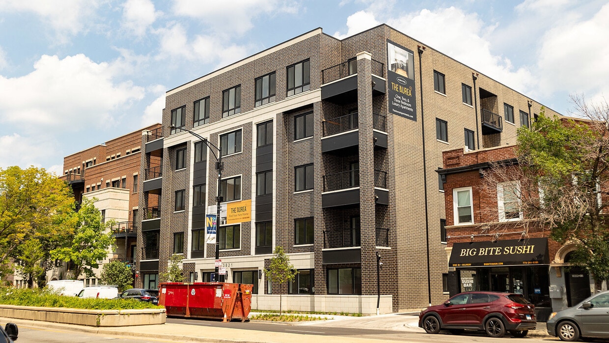 Primary Photo - 3821 N Ashland Ave