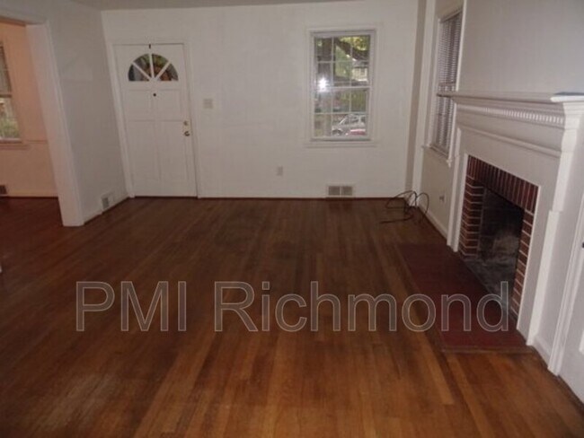 Building Photo - 4609 Bromley Ln