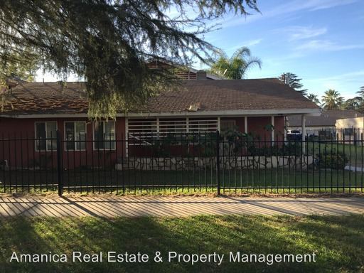 Primary Photo - 1001 Oxford Dr