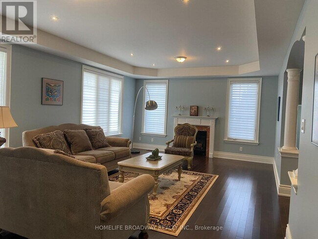 Photo du bâtiment - 8 Wolford Ct