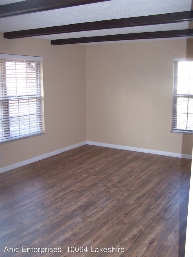 Building Photo - 10064 Squire Meadows Dr