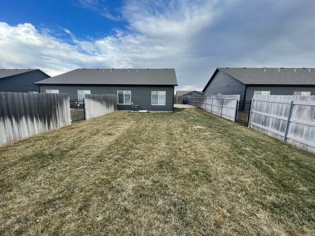 Foto del edificio - 13544/46 Haskell