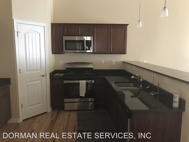Foto del edificio - 2704 Harvest Ridge Hts