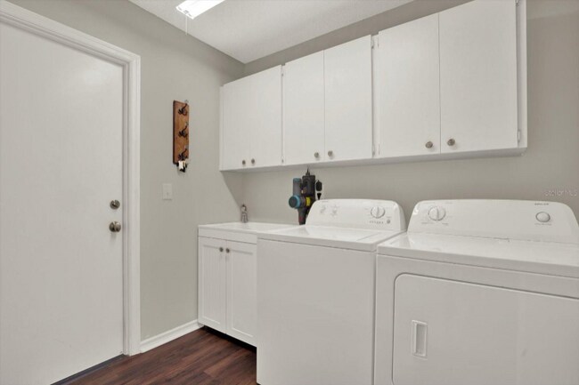 Foto del edificio - 34448 Cedarfield Dr