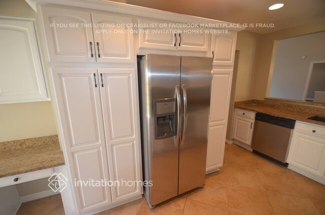 Foto del edificio - 4806 Foxshire Cir