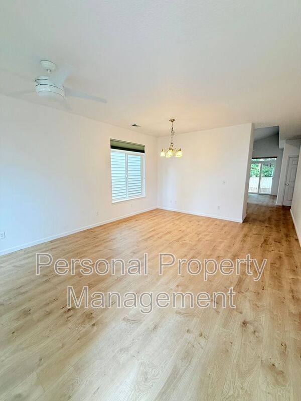 Foto del edificio - 11706 NW 28th Ave