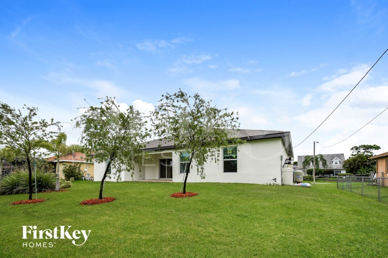 Foto del edificio - 934 NW 6th Pl