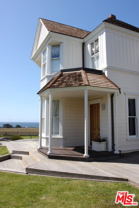 Building Photo - 45340 Little St
