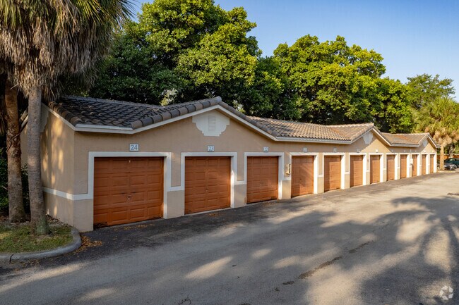 Foto del edificio - The Residence Of Riviera Palms