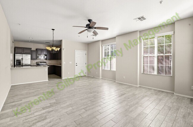 Building Photo - 3 bed/2.5 bath Condo in Gilbert’s Lofts in...