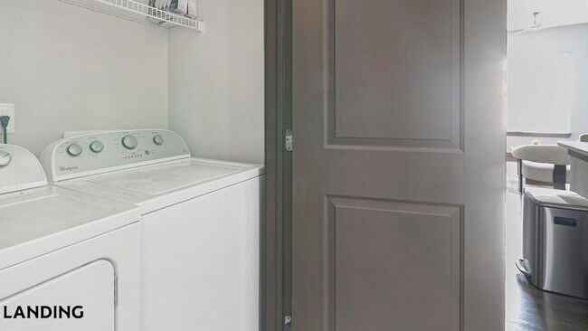 Foto del edificio - 14805 Grisby Rd