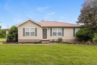 Building Photo - 1105 Brocton Ct