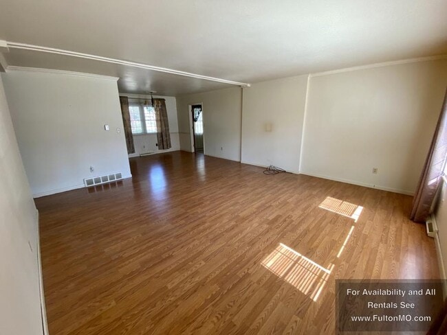 Building Photo - 405 Douglas Blvd