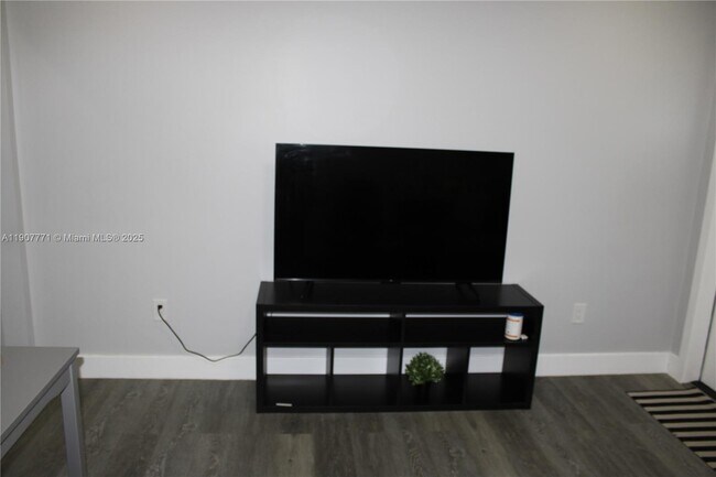 Foto del edificio - 1016 State St