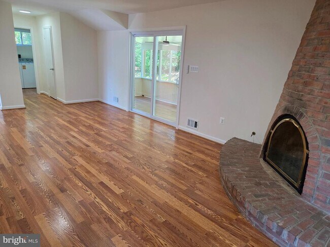 Foto del edificio - 9929 Barnsbury Ct
