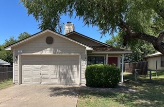 Building Photo - 2211 Barry Dr