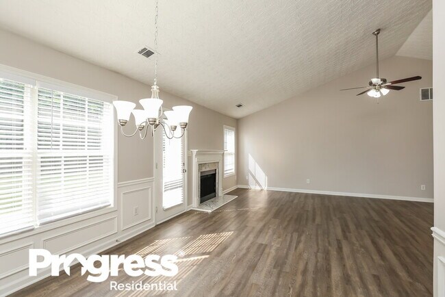 Building Photo - 2435 Cordillo Dr