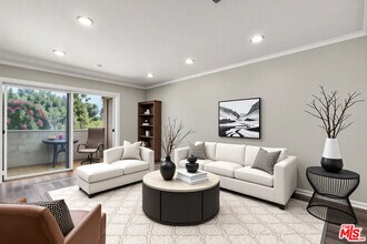 Building Photo - 501 Palisades Dr