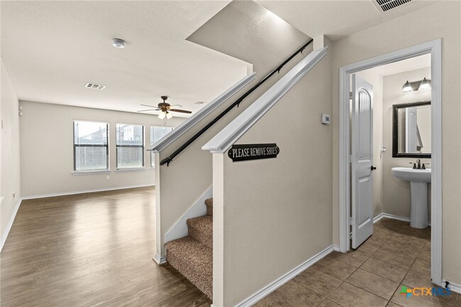 Building Photo - 1012 Tumbleweed Trail
