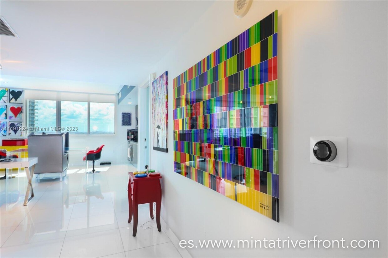 Foto principal - 92 SW 3rd St