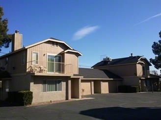 Primary Photo - Desert Pines Apartments