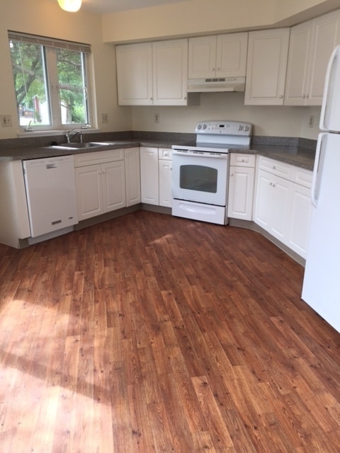 Interior Photo - Rosewood Apartments