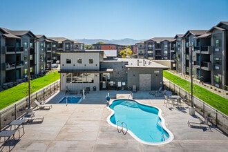 Building Photo - Avion Apartment Homes