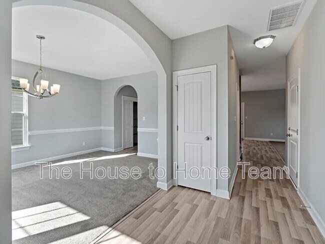 Foto del edificio - 1026 Norview Ave