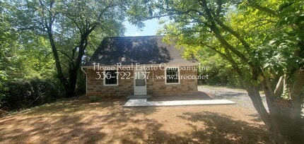 Building Photo - 1013 Louise Rd