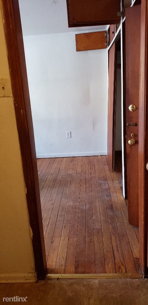 Foto del edificio - Studio, 1 bath  - 211 N Washington St Apt 23