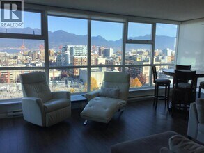 Building Photo - 125 Milross Ave