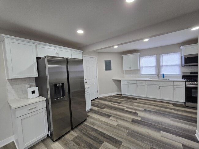 Building Photo - 4225 20th Pl