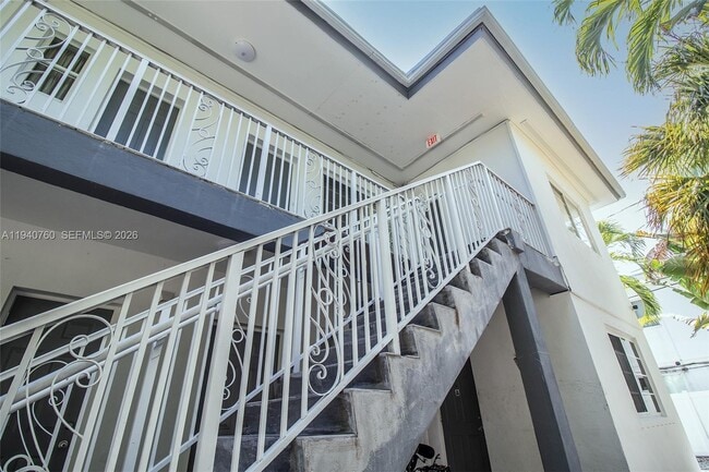 Building Photo - 8430 Harding Ave