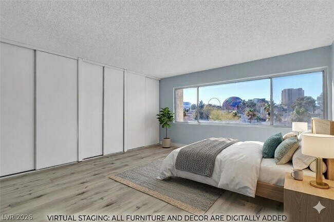 Foto del edificio - 725 N Royal Crest Cir