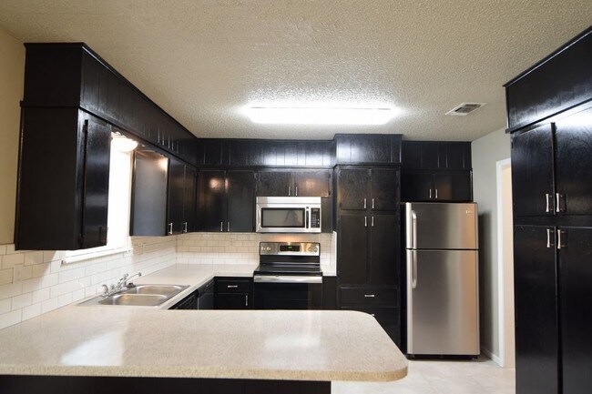 Building Photo - 428 Carothers St Copperas Cove