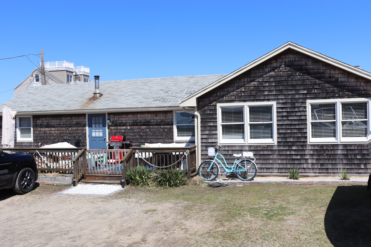 Primary Photo - 14 McLeod Ave