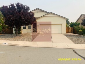 Building Photo - 608 Panama Dr