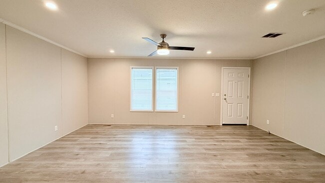 Building Photo - 29647 Erie Ct