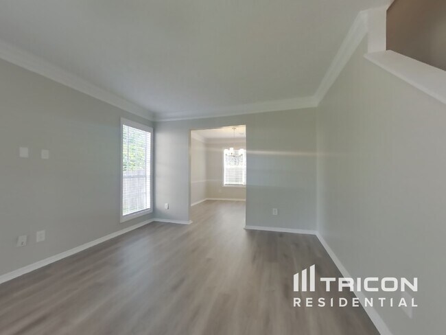 Foto del edificio - 3745 Talbot Ln