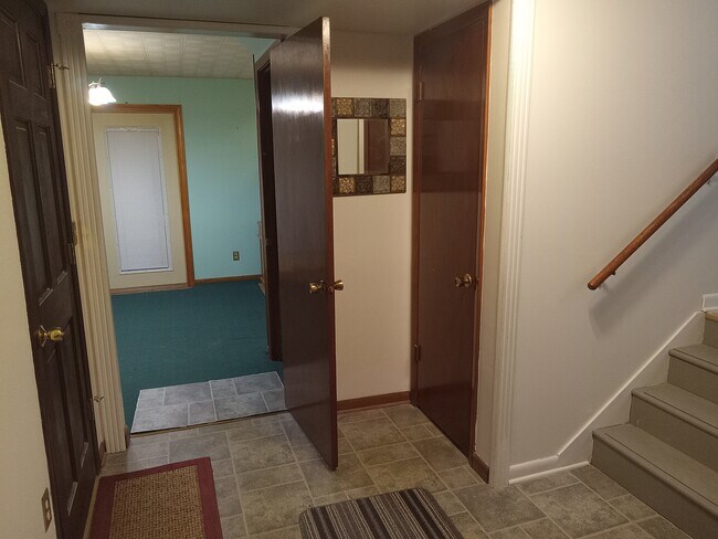 Building Photo - 2004 S Hamilton St